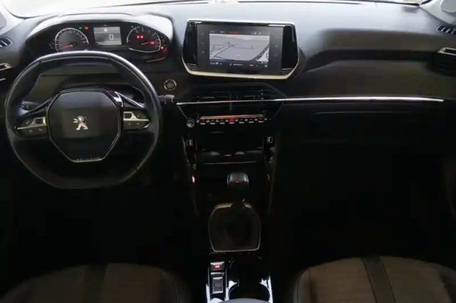 Peugeot 208 puretech 100 s&amp;s bvm6 — photo 16