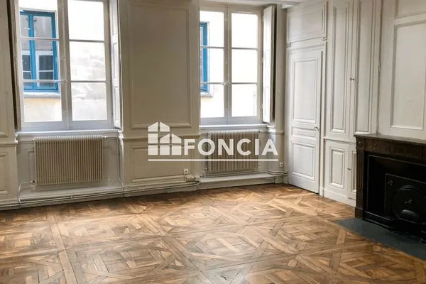 Appartement 4 pièces 87 m²