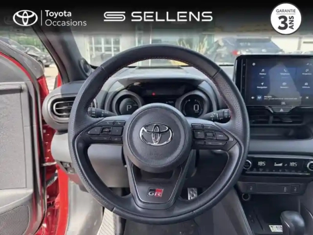 Toyota Yaris 116h gr sport 5p my22 — photo 9