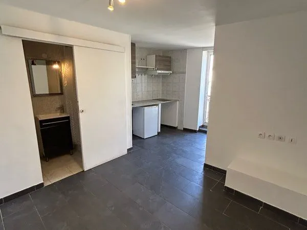 Studio 17m2 place Jean Jaurès