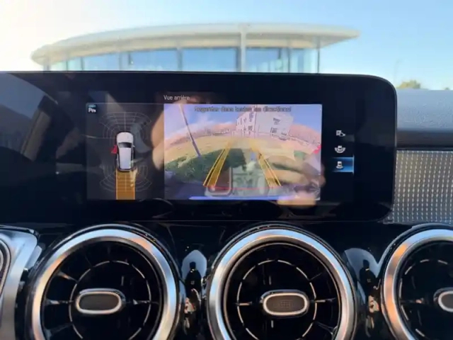 Mercedes Glb 200 d business line — photo 18