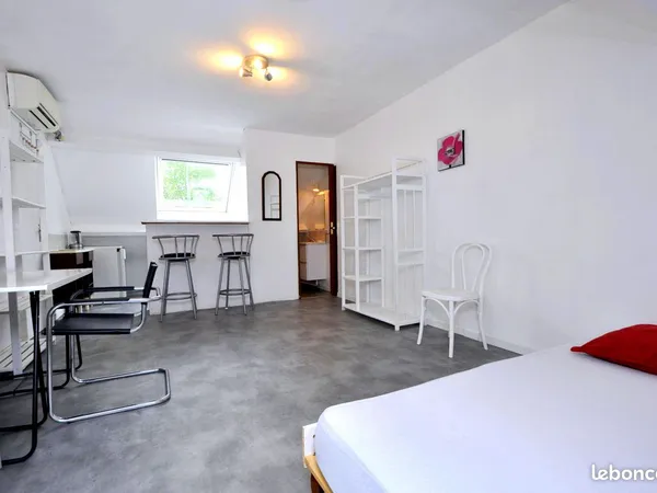 Location chambre studette pour etudiant(e) ou jeune travailleur