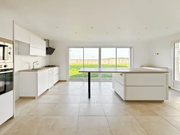 Maison 5 pièces 151 m²