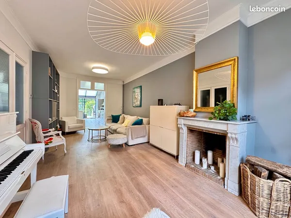 Maison 7 pièces 150 m²