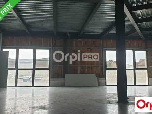 Local commercial 111 m²