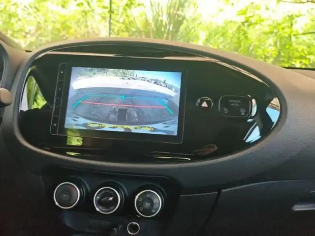 Toyota Aygo x 1.0 vvt-i 72ch dynamic my24 — photo 12
