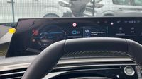 Peugeot 5008 Hybrid 145ch GT e-DCS6 — photo 10