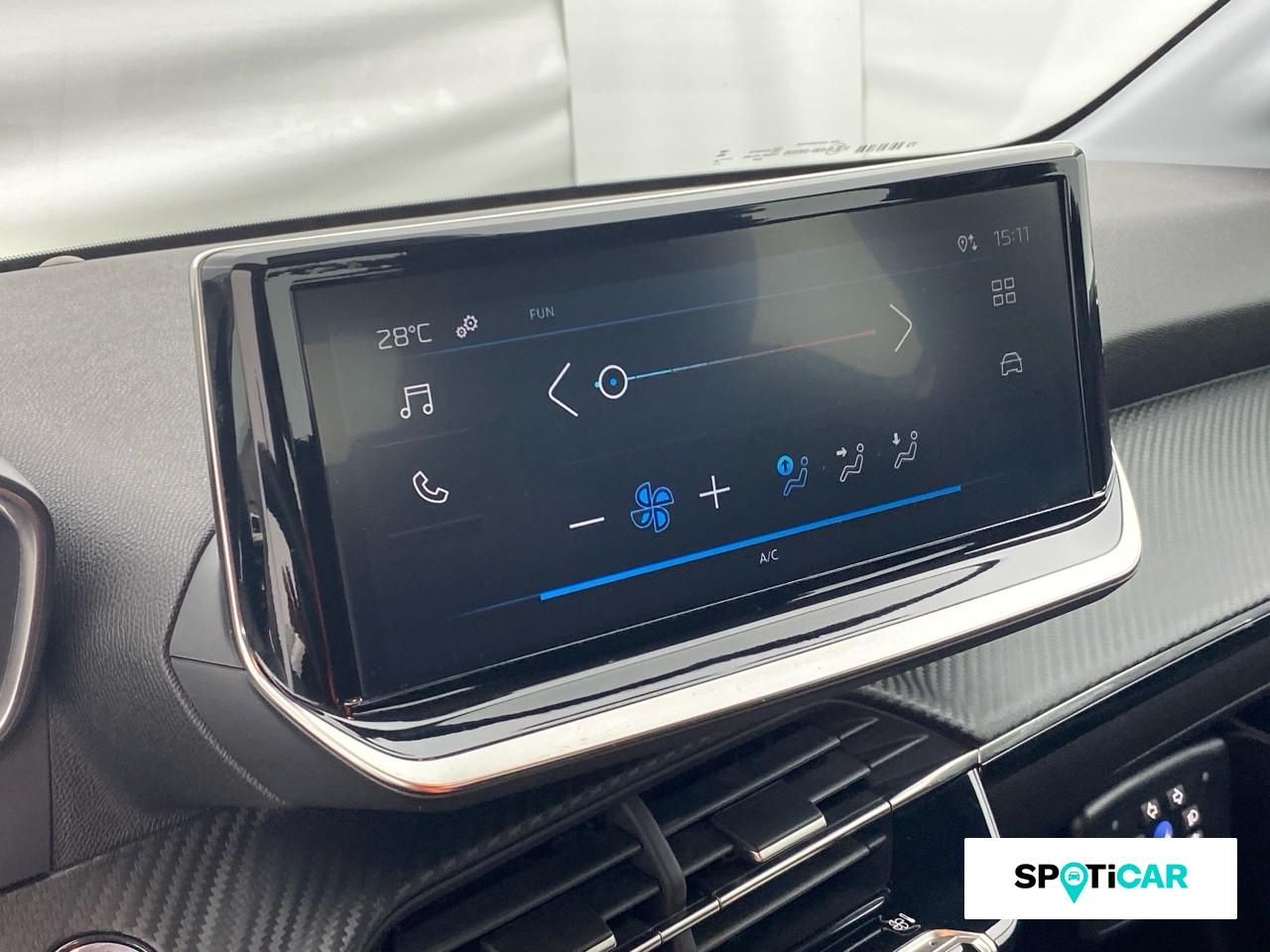Peugeot 208 1.2 100ch s&s style — photo 13