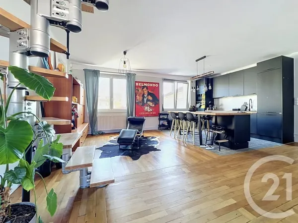 Appartement 4 pièces 82 m²