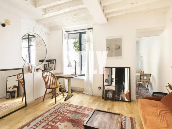 DOLY - CHARMANT STUDIO 25m² - PARIS 3