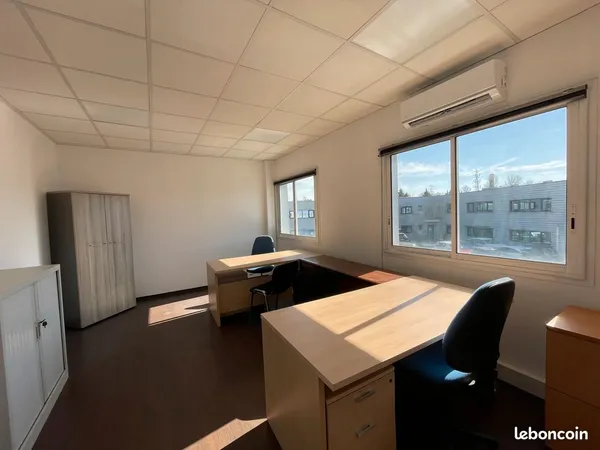 Bureau de 21m² en ZFU de Cenon à louer