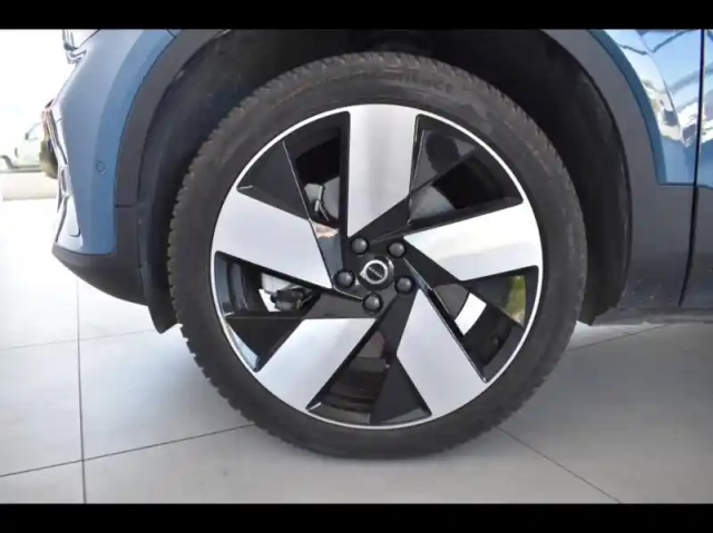 Volvo C40 recharge twin 408ch ultimate awd — photo 6