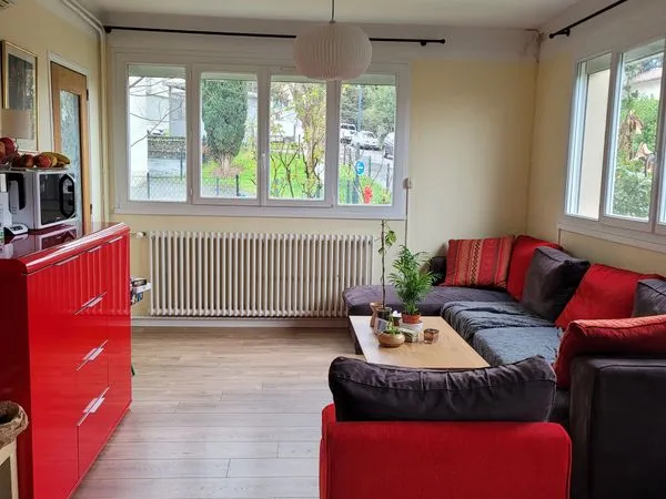 Colocation villa 3 chambres réservée aux étudiantes