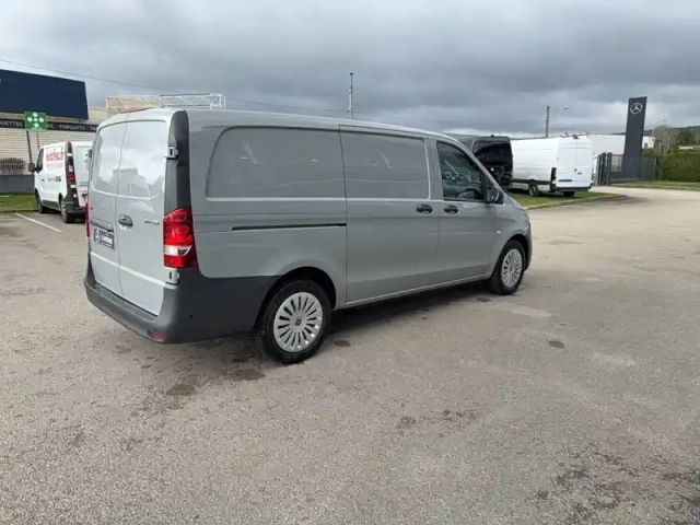 Mercedes Vito fourgon 114 cdi long bvm6 rwd — photo 63