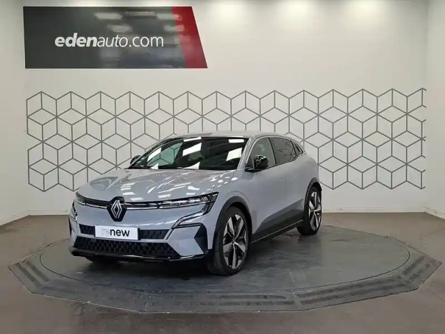 Renault Megane e-tech ev60 220 ch optimum charge — photo 1