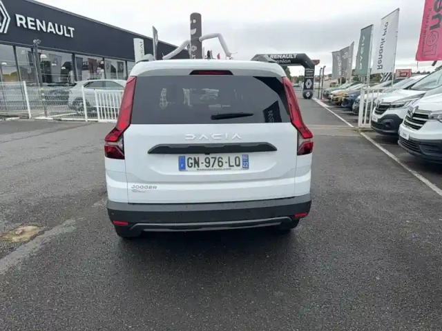 Dacia Jogger tce 110 5 places — photo 4