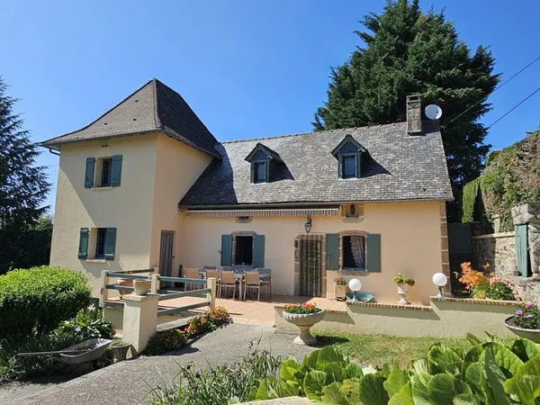 Propriété 5 pièces 150 m²