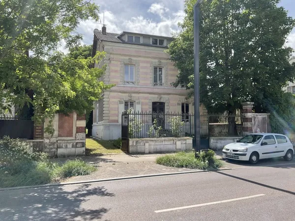 Vends maison 250m² Vernon, jardin 945m²