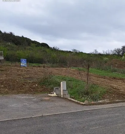 Terrain à bâtir de 300 m² à MANOSQUE (04)