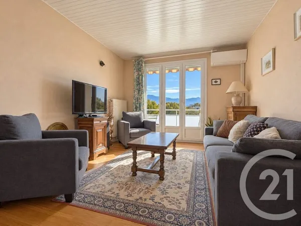 Appartement 4 pièces 77 m²