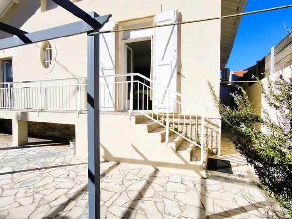 Maison de luxe 6 pièces 100 m²