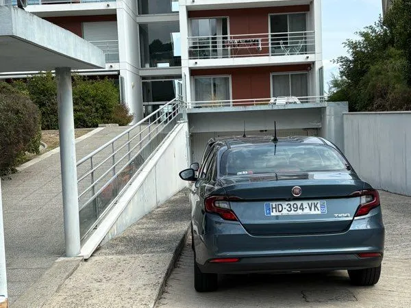 Box fermé sous-sol residence sécurisée