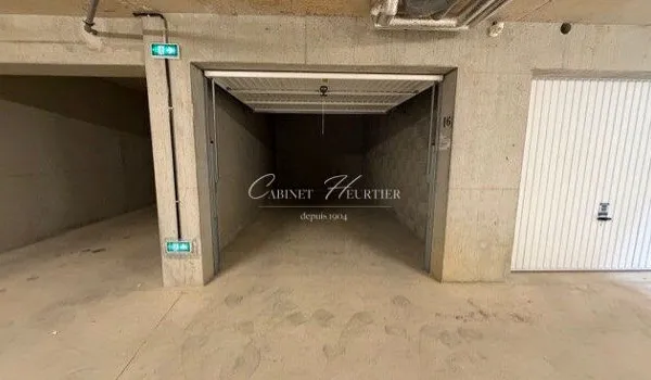 Parking 18 m²