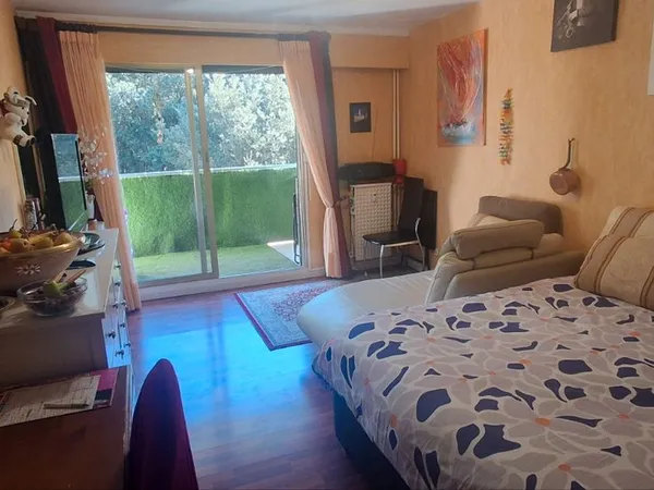 Studio meublé