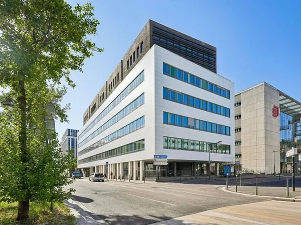 Bureaux 1 pièce 3376 m²