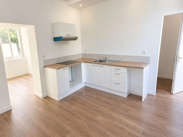 Rénové 🔨 3 chambres 🛏️ Jardin 🏡