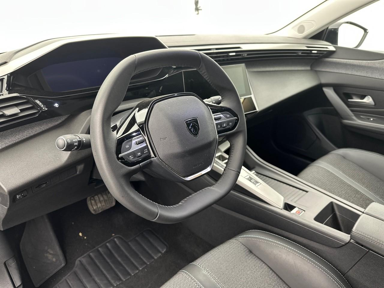 Peugeot 308 hybrid 145 e-dcs6 allure — photo 8