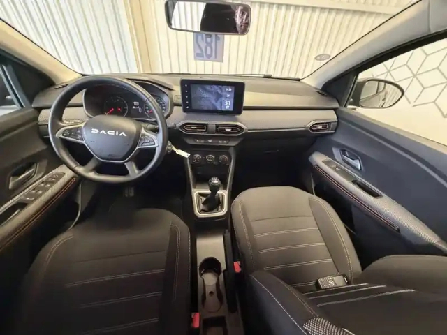 Dacia Sandero tce 90 — photo 10