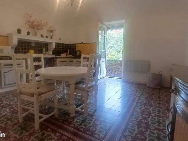 Appartement type T2 dans un Mas