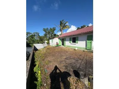 maison divisée en deux logements T3