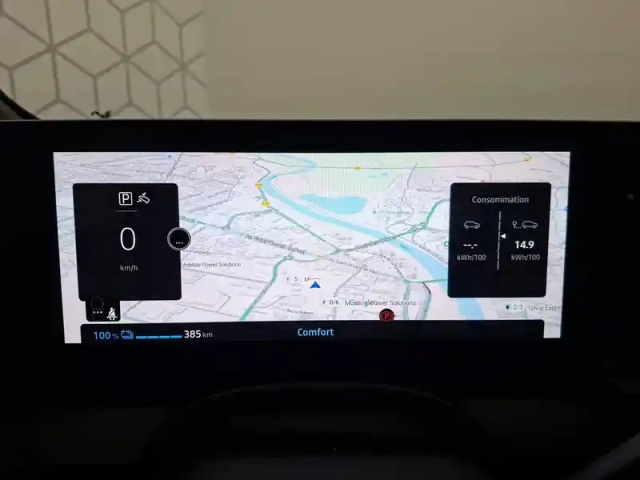 Renault Megane e-tech ev60 220 ch super charge — photo 45