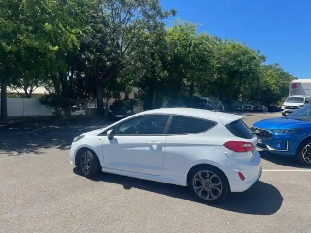 Ford Fiesta 1.0 ecoboost 140ch stop&amp;start st-line 3p — photo 3