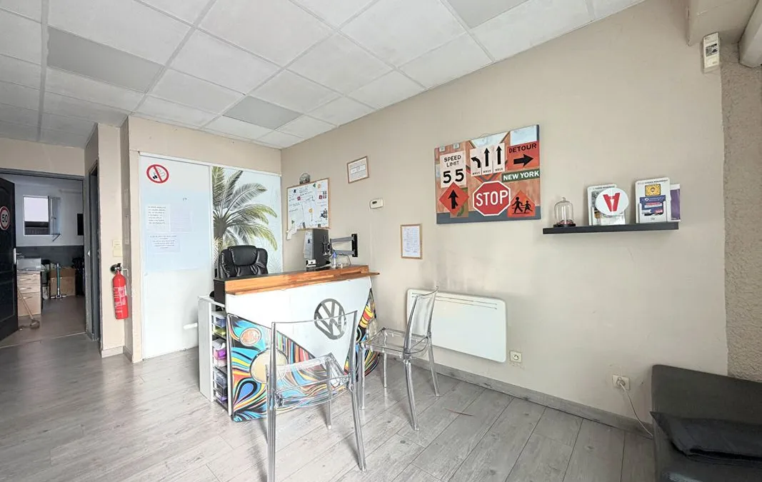 Photo 1
