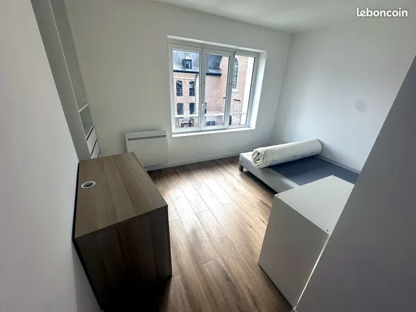 Chambre meublée en coliving NEUF — Tourcoing Centre