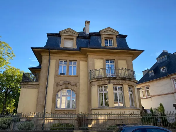 Demeure - METZ - 12 pièces - 351 m²