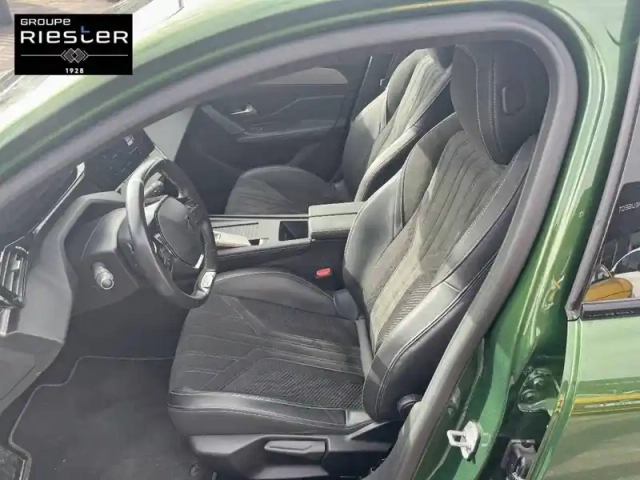 Peugeot 308 phev 180 e-eat8 — photo 31