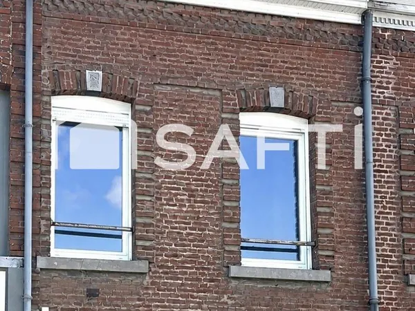 A DEUX PAS DU CENTRE-VILLE - MAISON DE 80M²