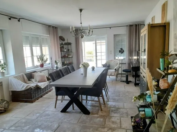 Appartement 7 pièces 215 m²