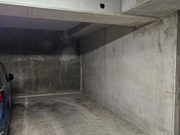 Parking 12 m²