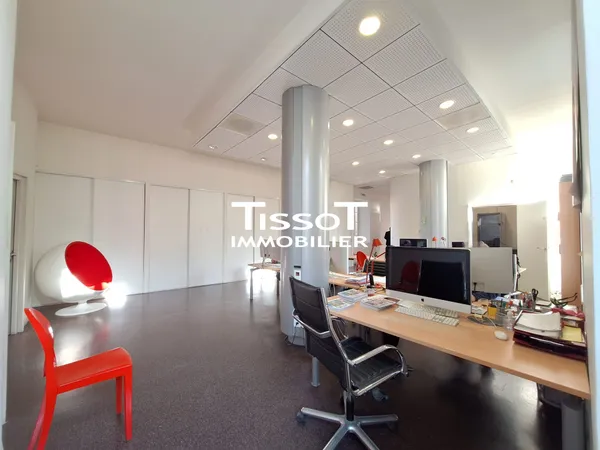Local professionnel 207 m²