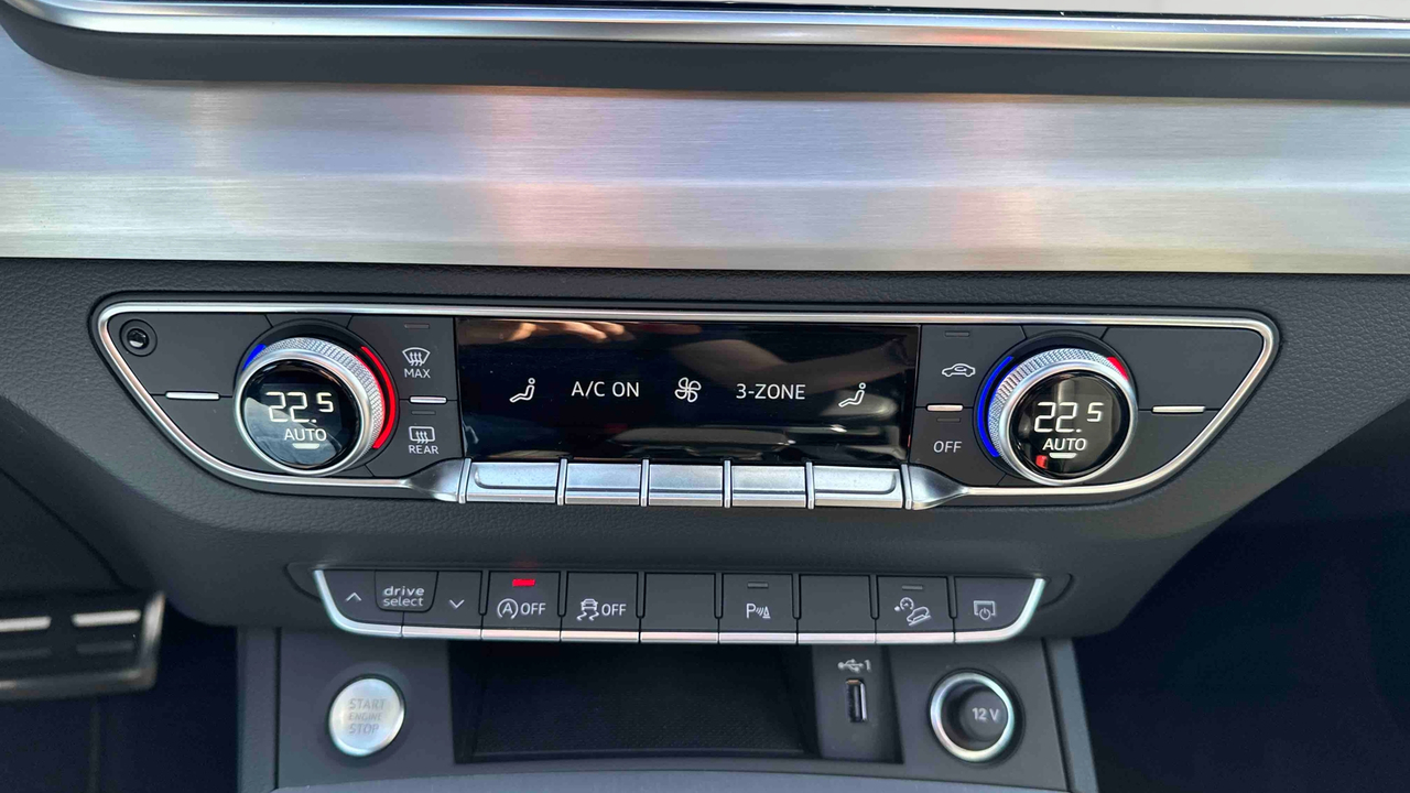 Audi Q5 Sportback 35 TDI 163 S tronic 7 — photo 18