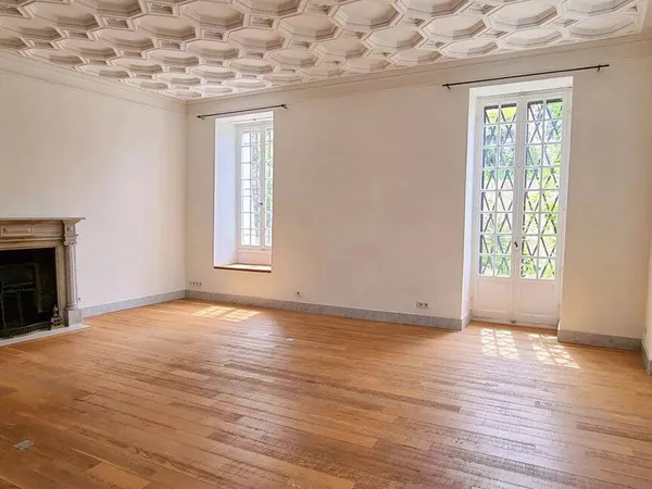 Appartement 4 pièces 162 m²