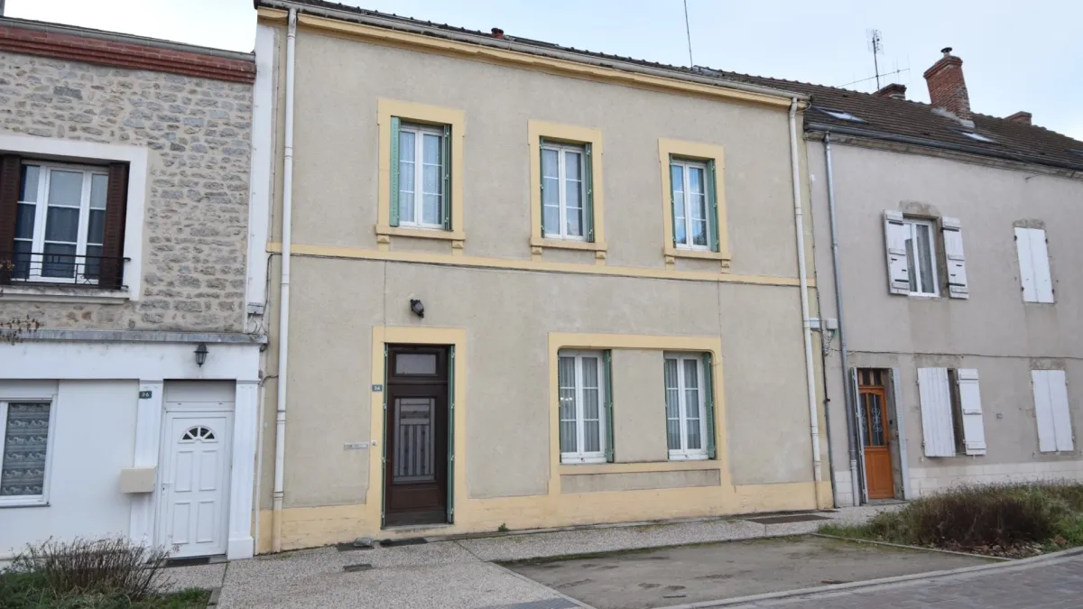 Photo 1