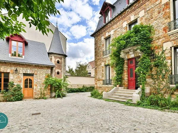 Maison 12 pièces 419 m²