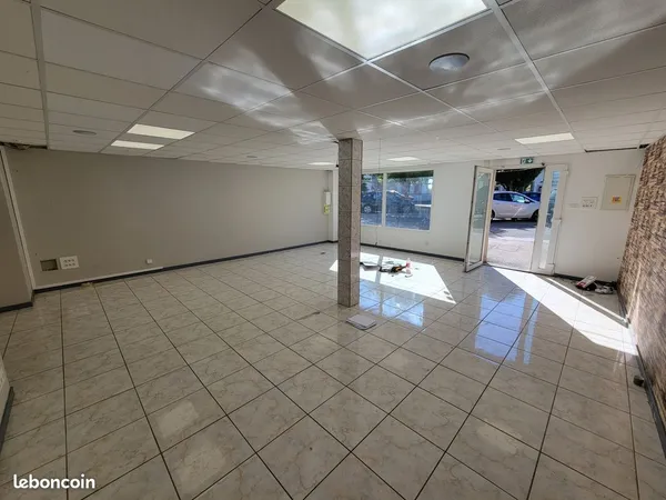 Local commercial 75 m² L'Isle-sur-le-Doubs