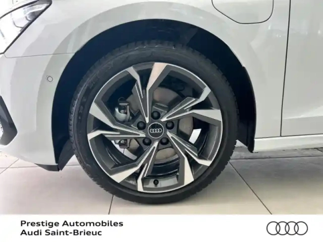 Audi A3 sportback 40 tfsi e 204ch design luxe s tronic 6 — photo 9